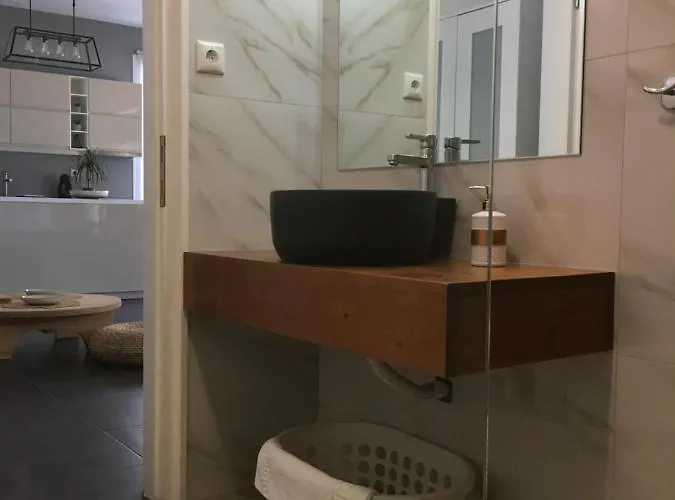 Secret Bay * PalaiónTsiflíkion