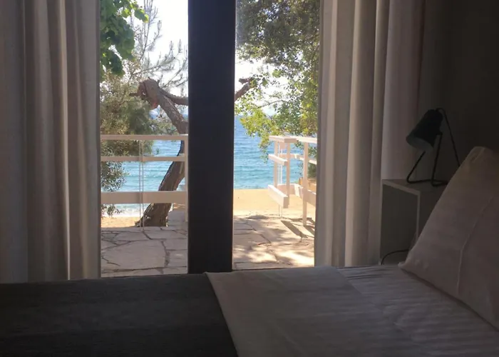 Secret Bay PalaiónTsiflíkion